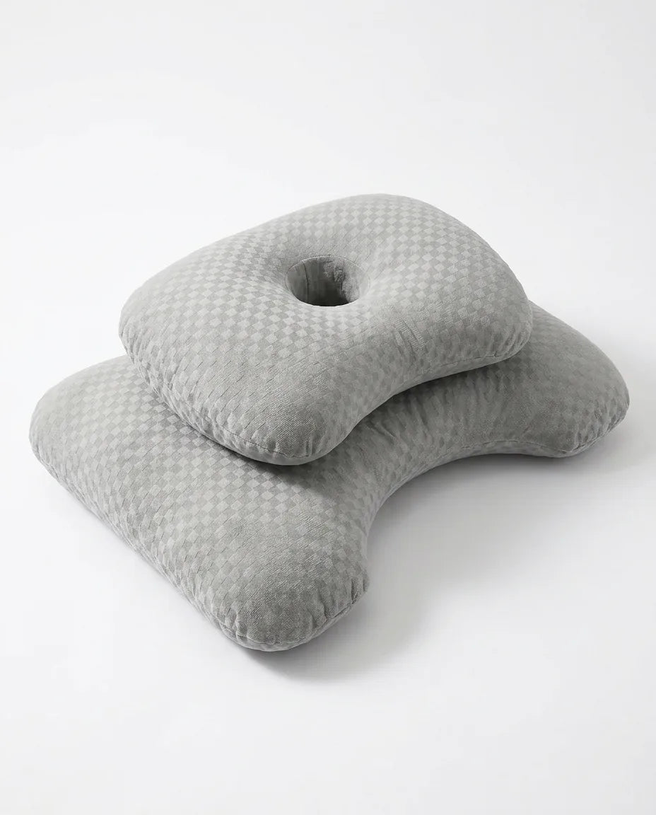Seitenschläferkissen mit Ohraussparung – ergonomische Stütze für Nacken und Arm – Produktbild 12